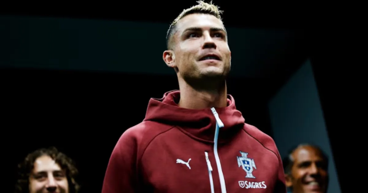 Ronaldo deixa estádio e faz trabalho específico no hotel de Portugal