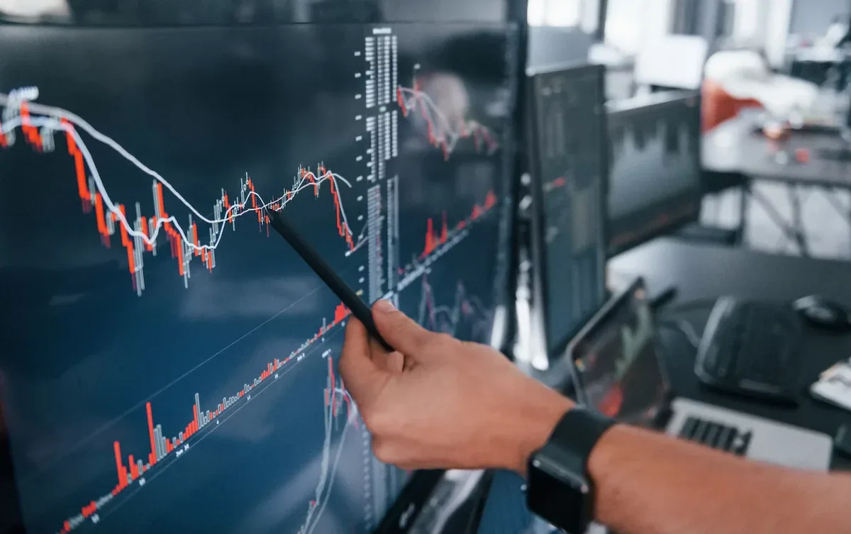 BTG recomenda cautela e mantém posição neutra nos investimentos