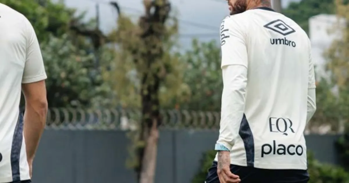 Neymar começa recuperação de lesão na coxa no CT do Santos
