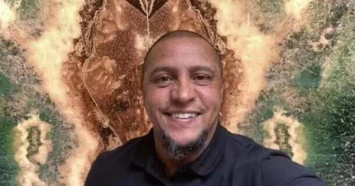 Roberto Carlos diz que perdeu 99% do patrimônio após a carreira no futebol