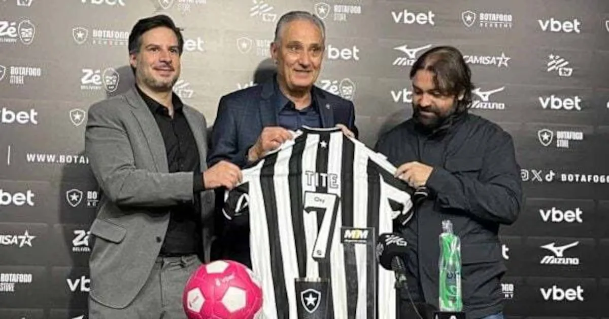 Tite destaca acolhimento e assume comando do Botafogo até 2028