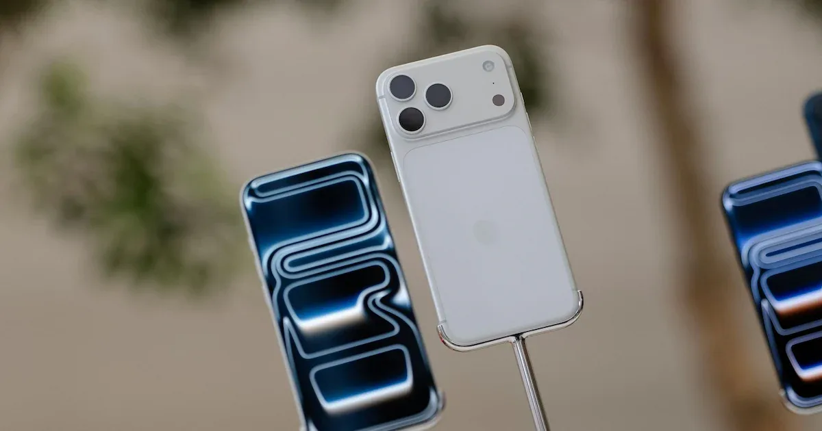 Apple tem queda nas ações antes do evento que deve apresentar o iPhone 18