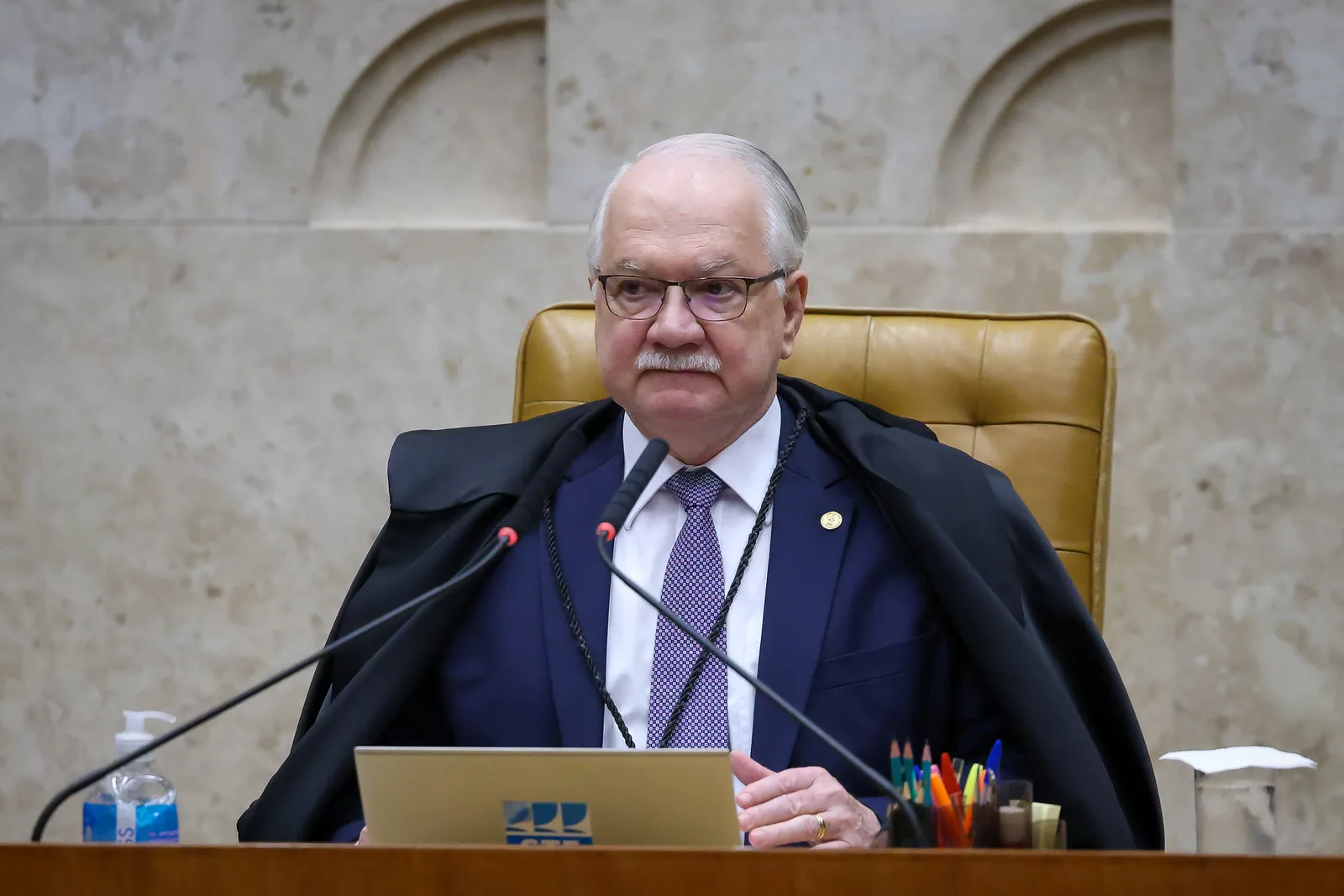 Fachin separa acusações contra Mendonça e pede manifestação da PGR