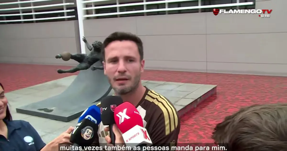 Saúl comenta músicas nas redes e fala sobre falta de ritmo no Flamengo