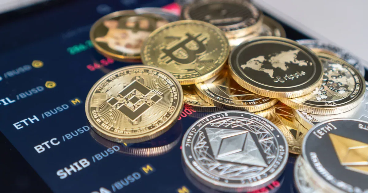 Bitcoin se aproxima de US$ 87 mil após recorde diário nos ETFs