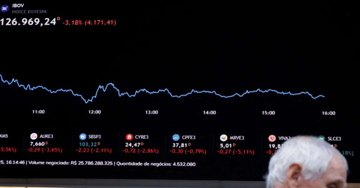 Ibovespa recua 0,91% com queda da Vale e atenção às eleições
