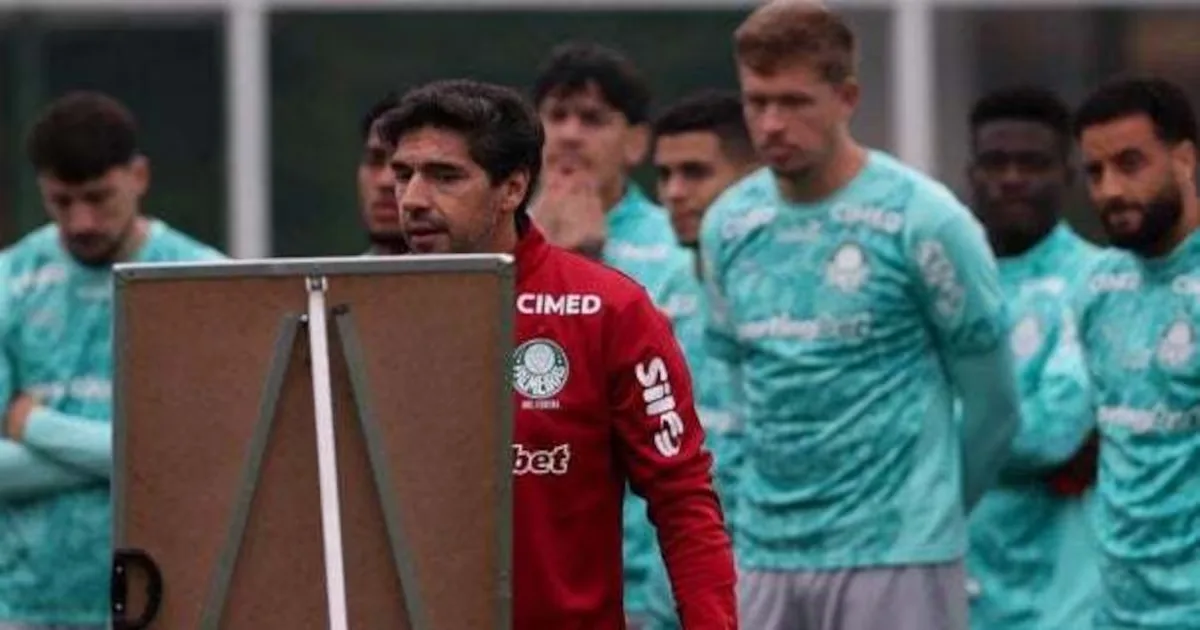 Palmeiras troca amistosos por coletivos durante pausa no calendário