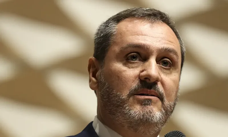 STF forma maioria para manter afastamento de chefias da Polícia Federal