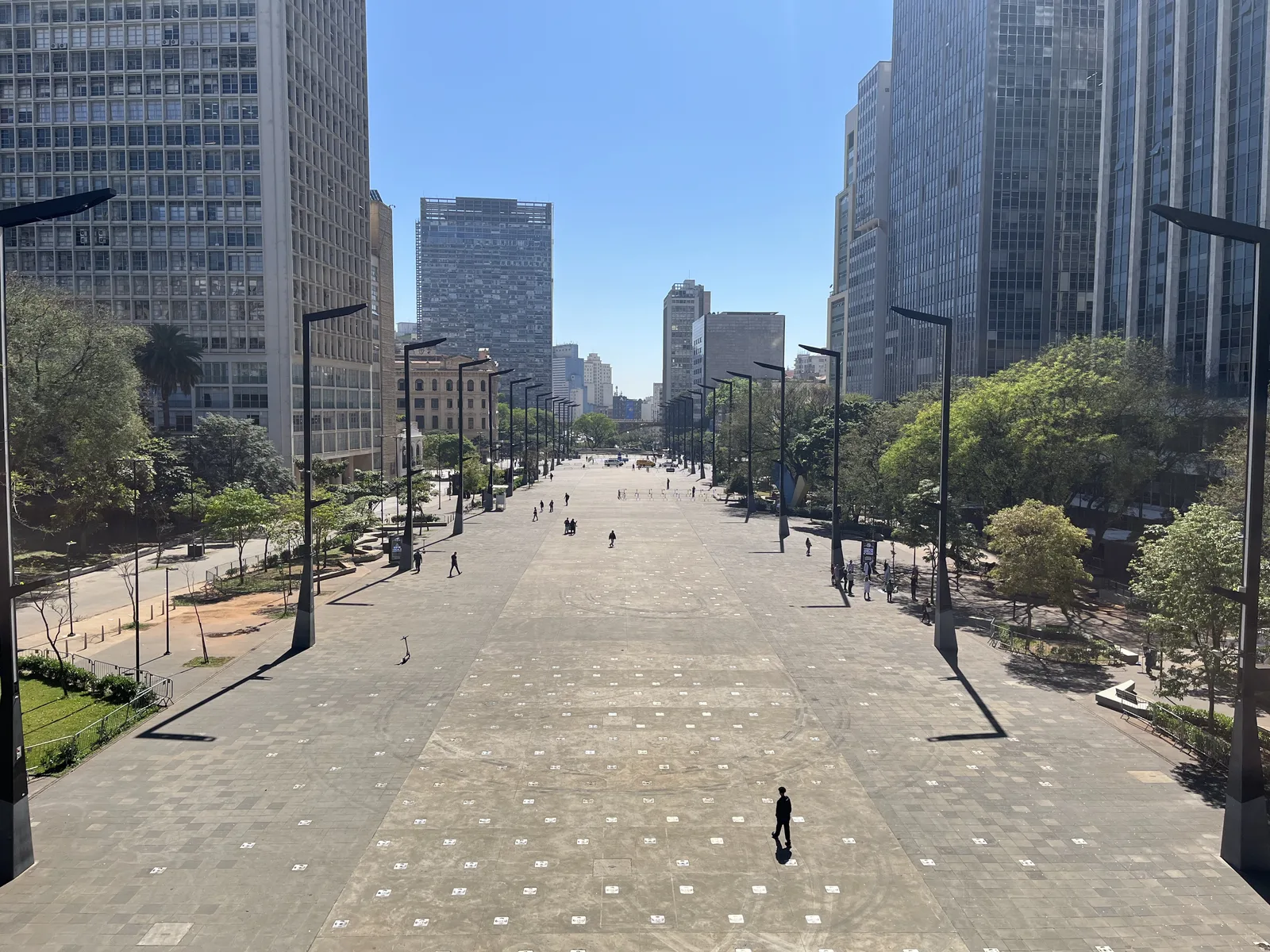 Prefeitura de São Paulo aponta 22 falhas em concessão do Vale do Anhangabaú