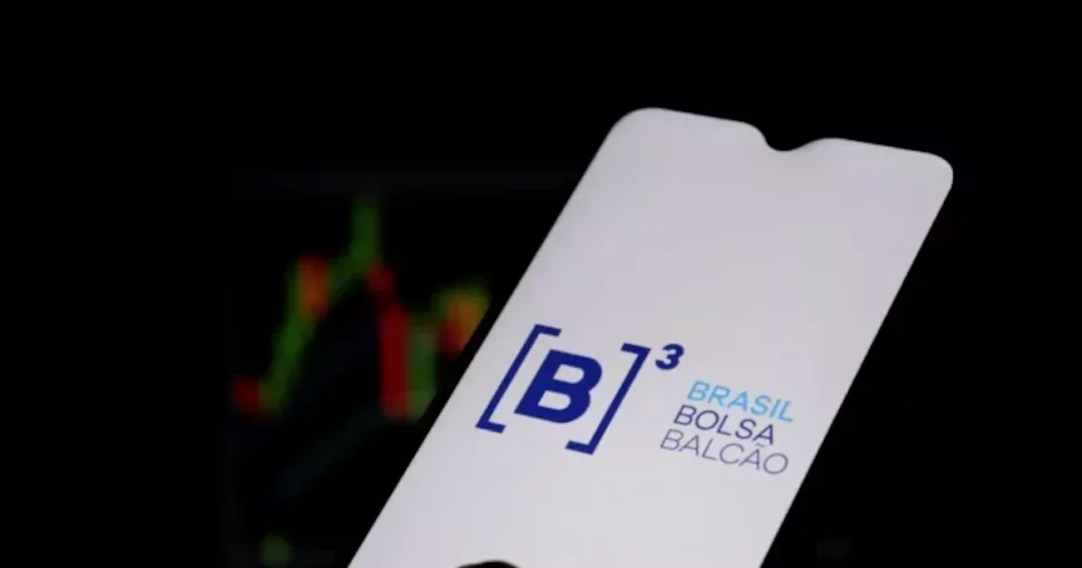 Ibovespa recua após IPCA-15, com Ultrapar entre as maiores quedas
