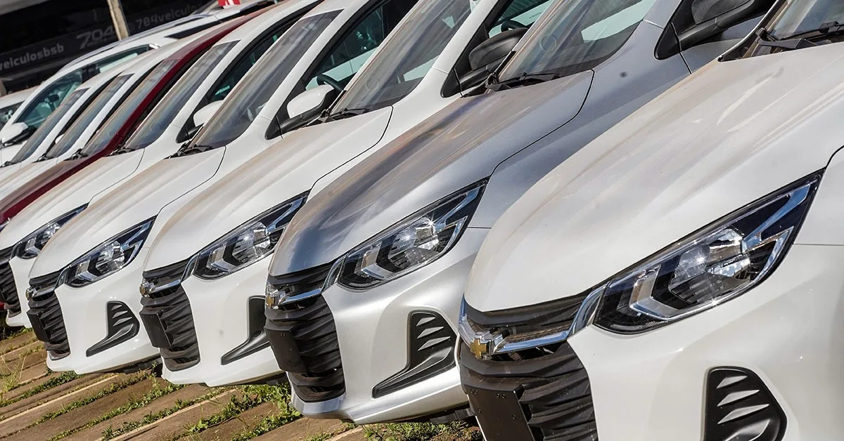 Montadoras produzem 271,2 mil veículos em agosto, alta de 9,4%