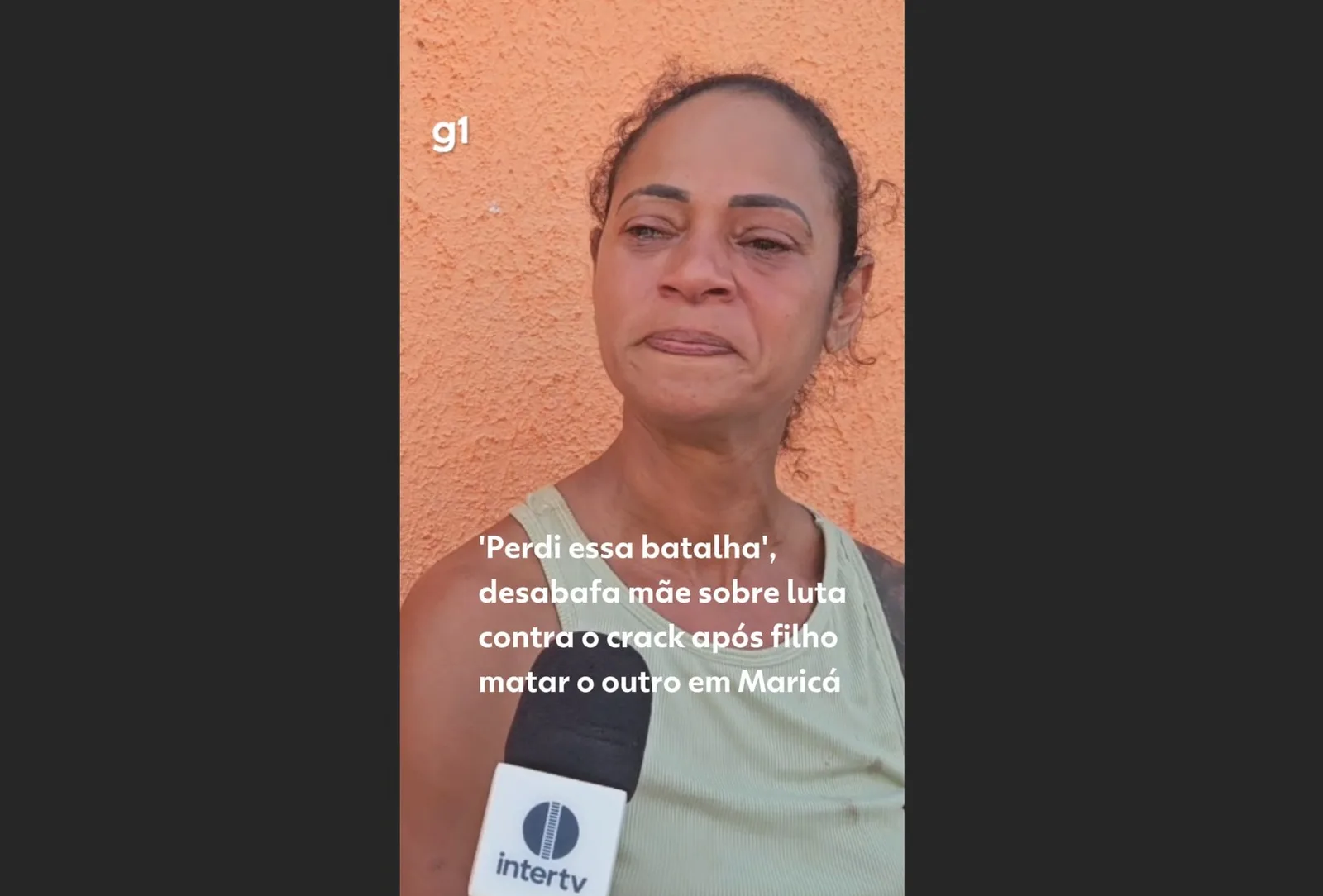 Jovem morre após ser ferido pelo irmão no portão de casa