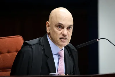 Moraes nega mensagens com Vorcaro e questiona investigação conduzida por Mendonça