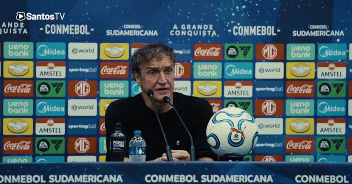 Cuca mantém decisões tomadas pelo Santos na eliminação diante do Atlético-MG