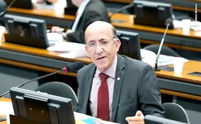 Rubens Otoni lidera disputa por vaga de deputado federal em Anápolis
