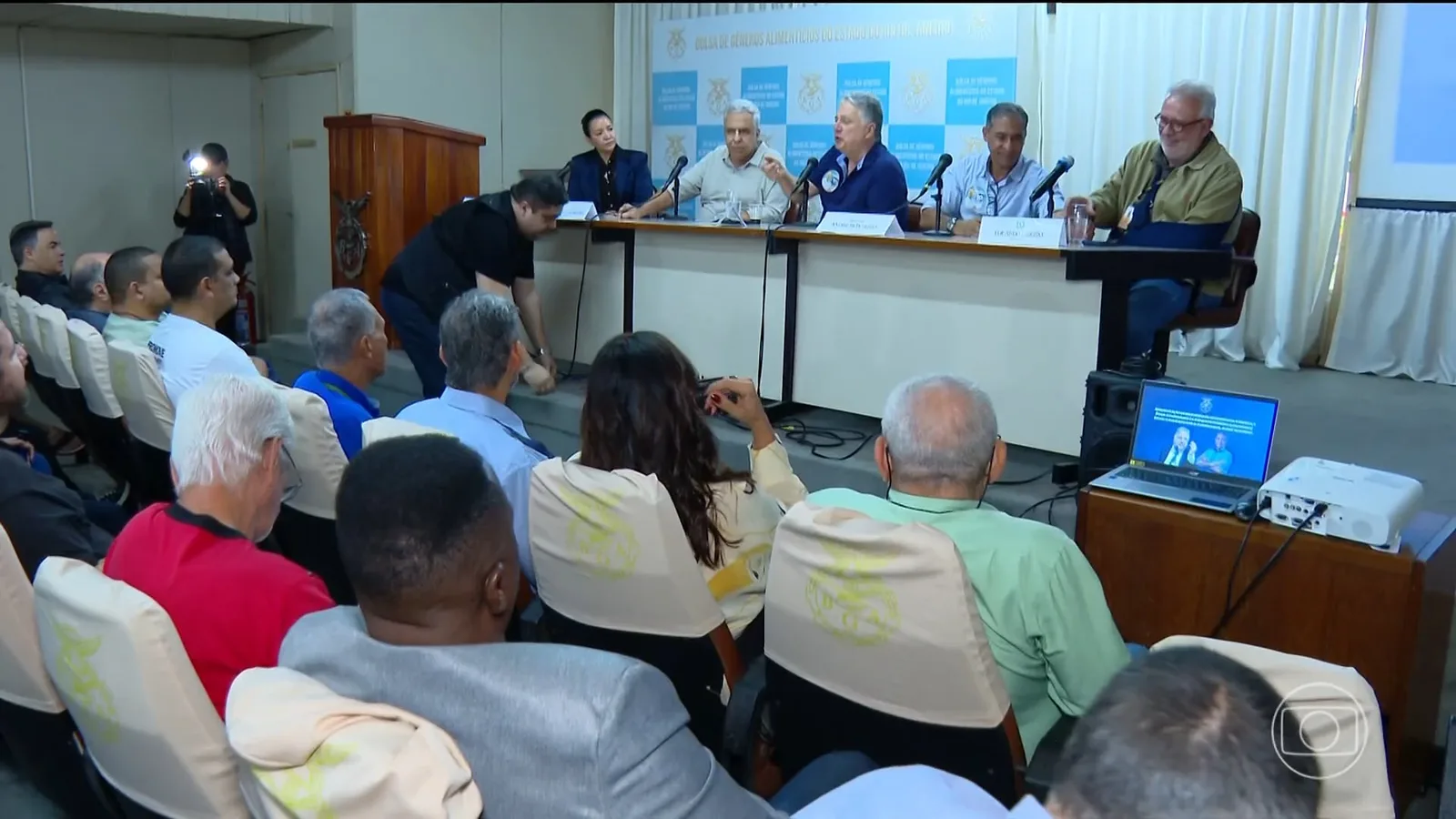 Garotinho defende investimentos no mercado São Sebastião e anuncia medidas de segurança