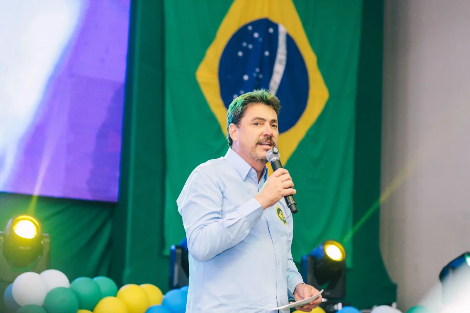 Wilder Morais muda posição e rejeita câmeras corporais para policiais em Goiás