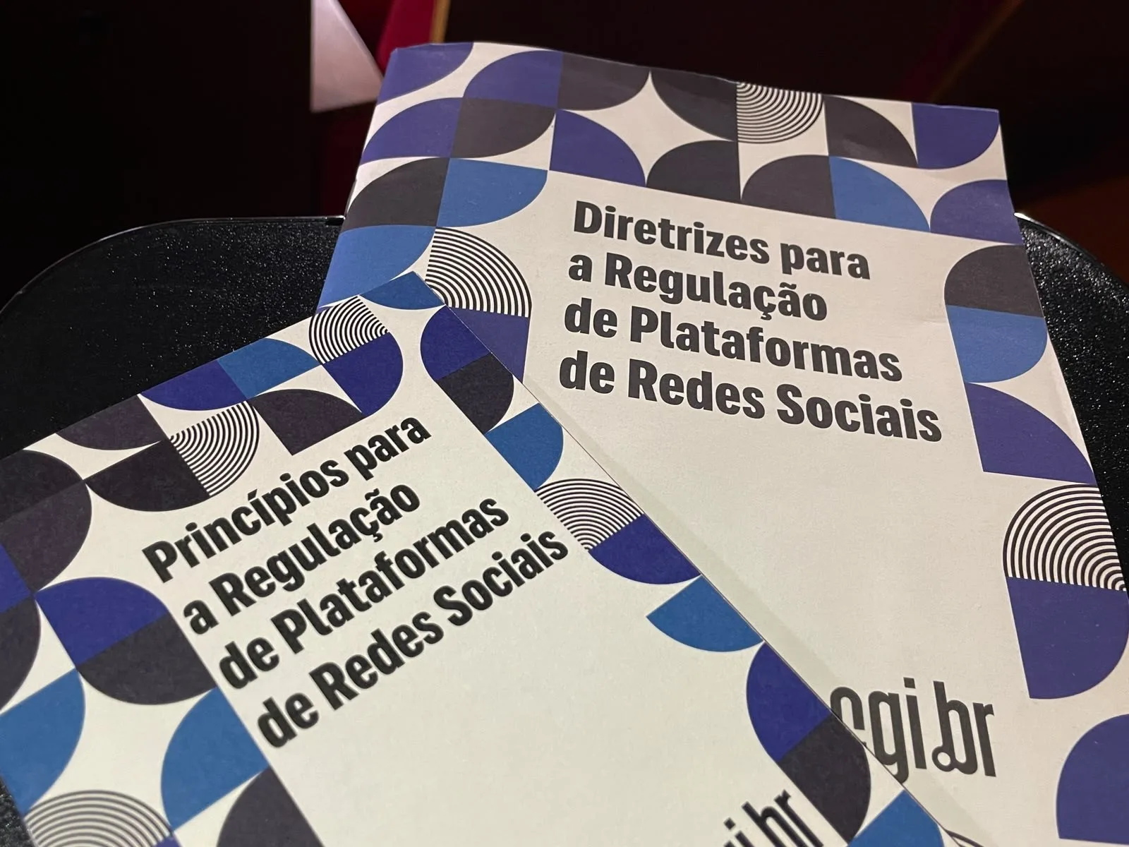 CGI.br apresenta 46 diretrizes para regular redes sociais no Brasil
