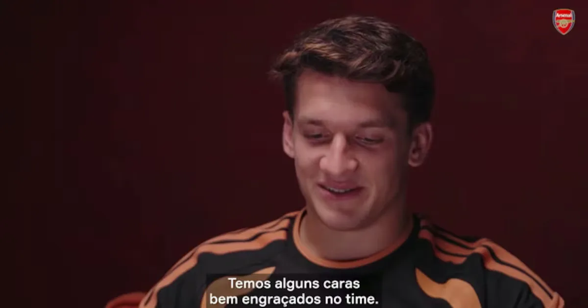 Christos Tzolis responde a torcedores e fala sobre início no Arsenal