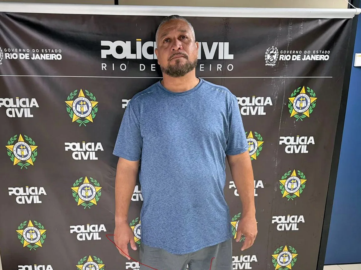Adolescente escapa de sequestro ao pular de carro em movimento no Rio
