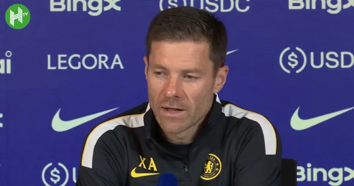 Xabi Alonso comenta mudança no controle acionário do Chelsea