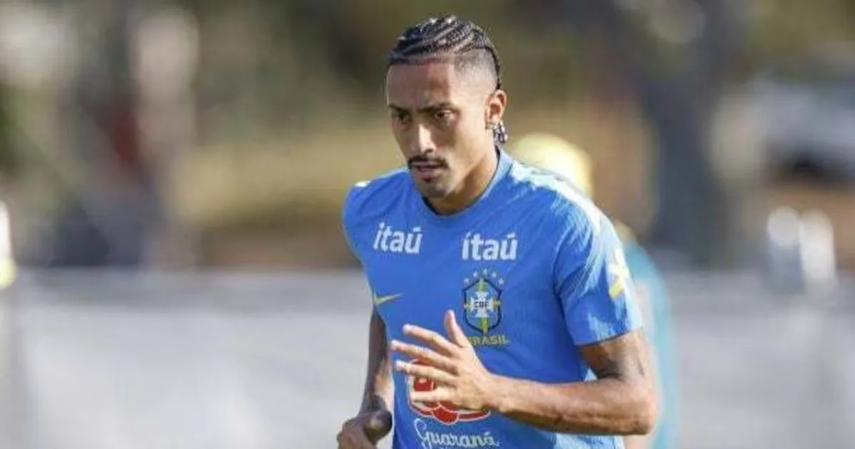 Raphinha chega à seleção após início marcante pelo Barcelona