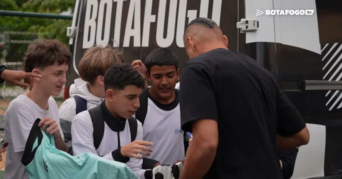 Botafogo treina na Urca após ceder Espaço Lonier à NFL