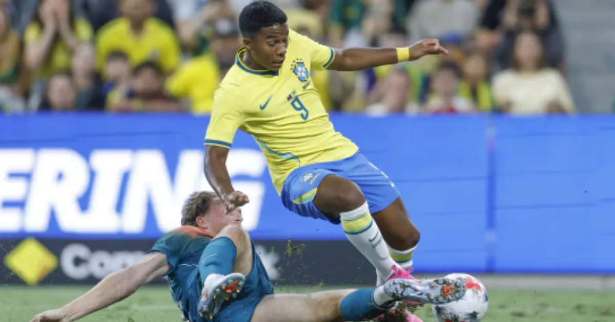 Empate com a Austrália expõe críticas ao início da era Ancelotti