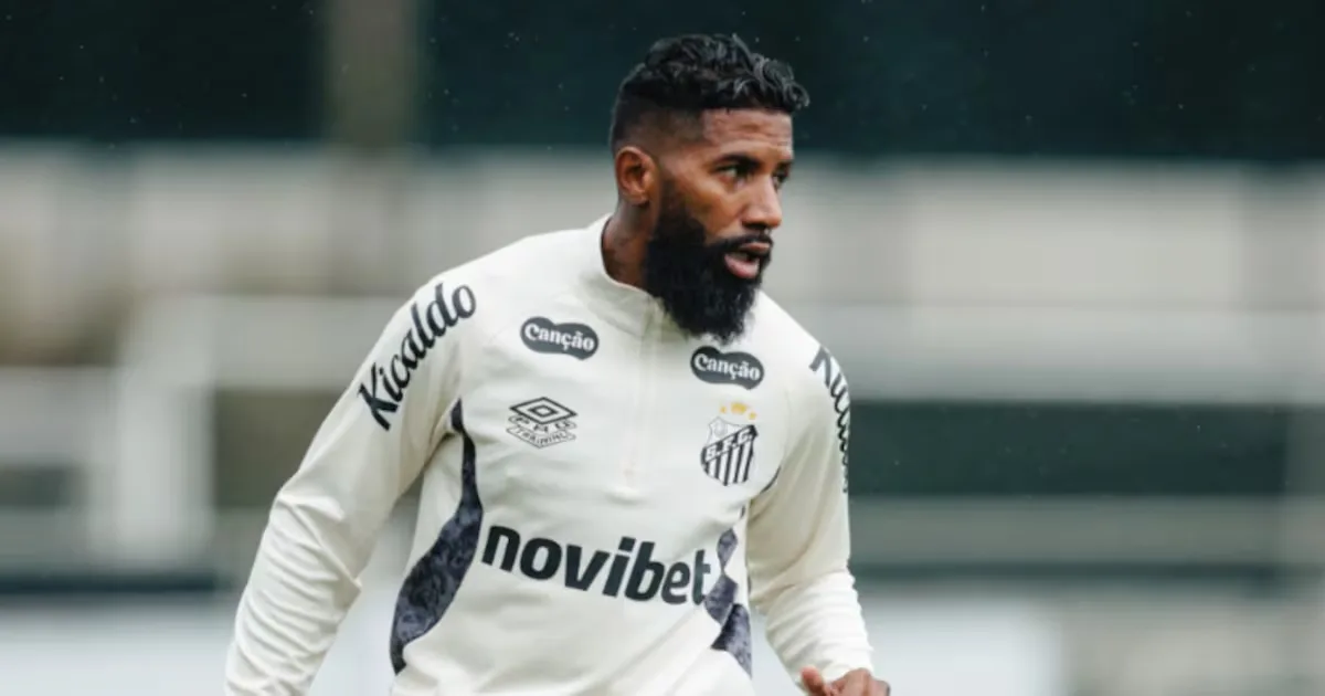 Rodinei faz primeiro treino no Santos antes de duelo com Atlético-MG
