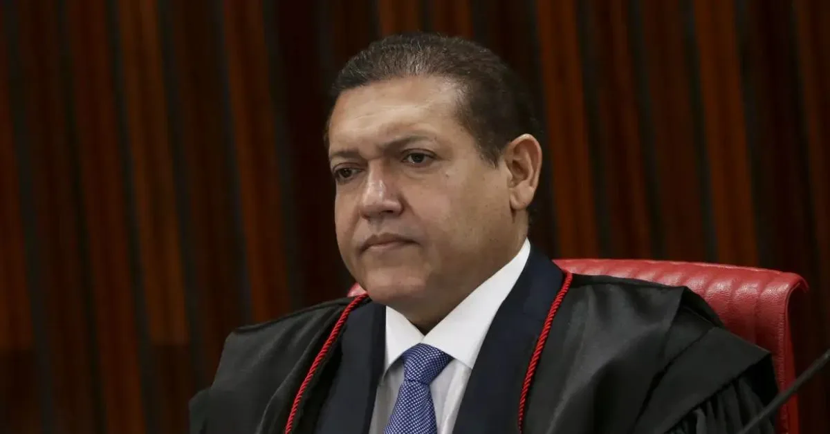 TSE passa a exigir detalhes sobre mídias e ordem de perguntas em pesquisas