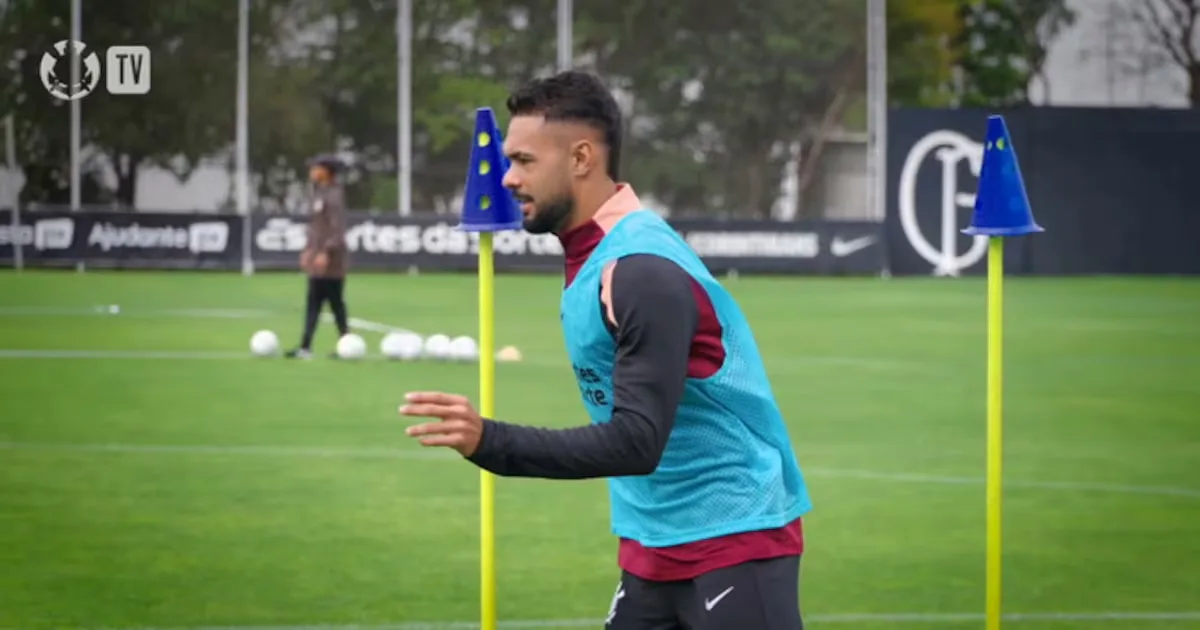Corinthians encara líder do Brasileiro em meio à Libertadores
