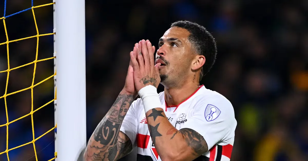 Edema na coxa deixa Luciano em dúvida para clássico do São Paulo