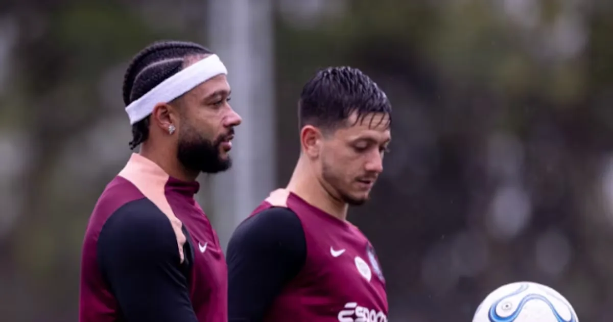 Gaviões cobra Corinthians no CT, e jogadores relatam salários atrasados