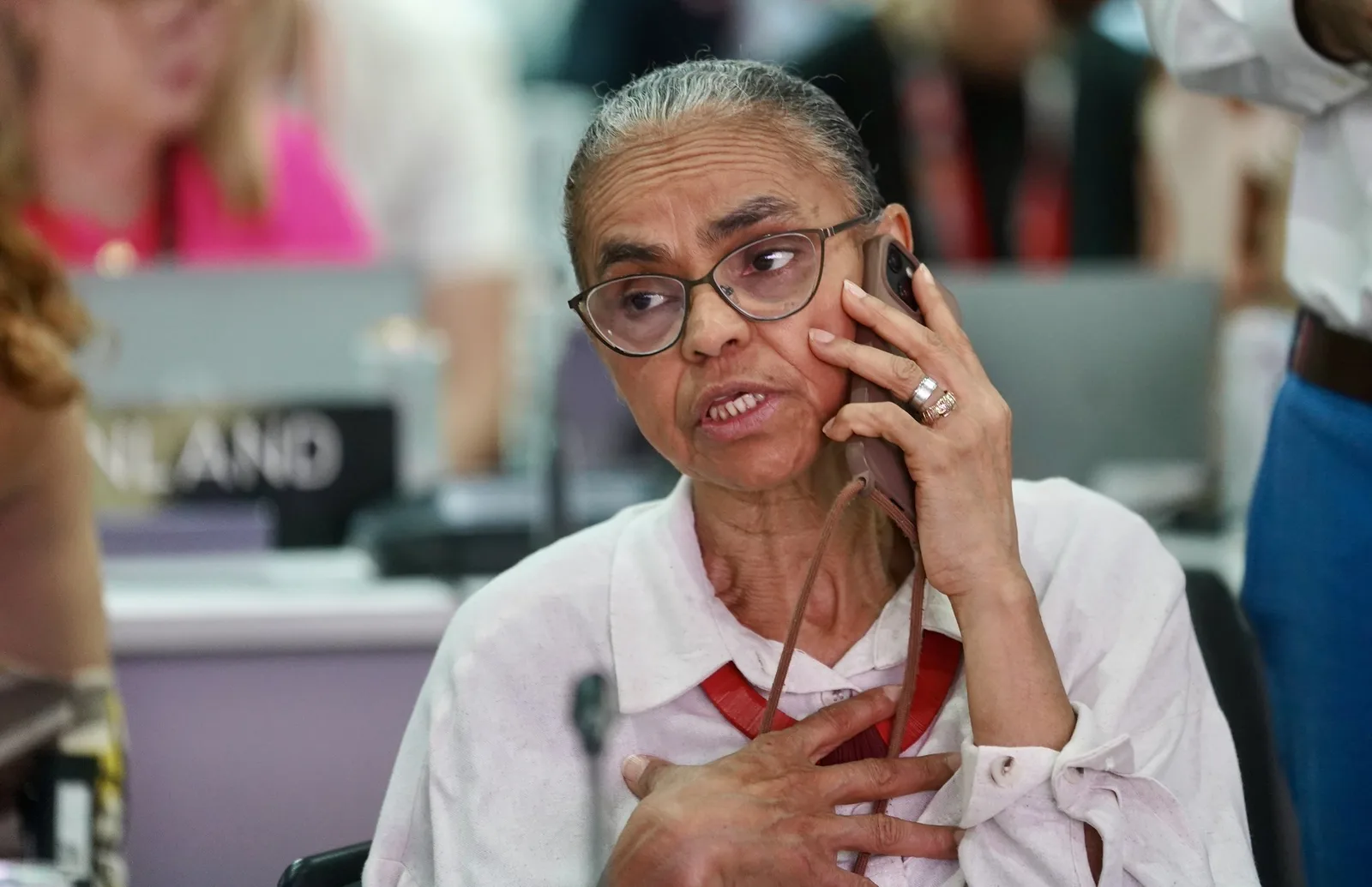 Marina defende fim de emendas impositivas e foco em políticas climáticas