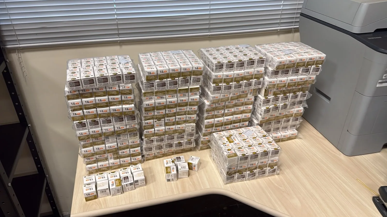 PF apreende 875 caixas de tirzepatida em operação contra contrabando de celulares