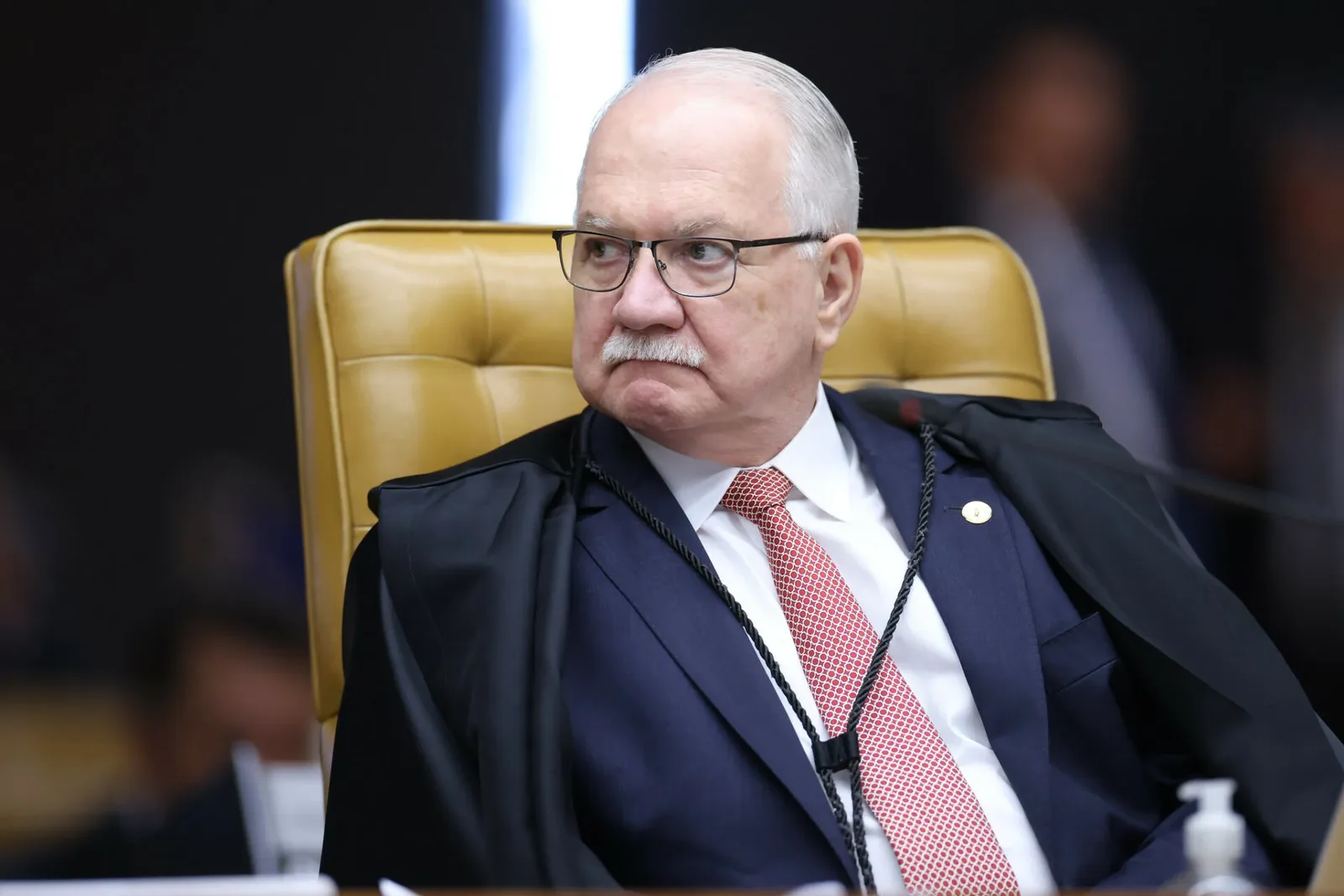 Fachin torna pública investigação sobre pagamentos do Banco Master no STF