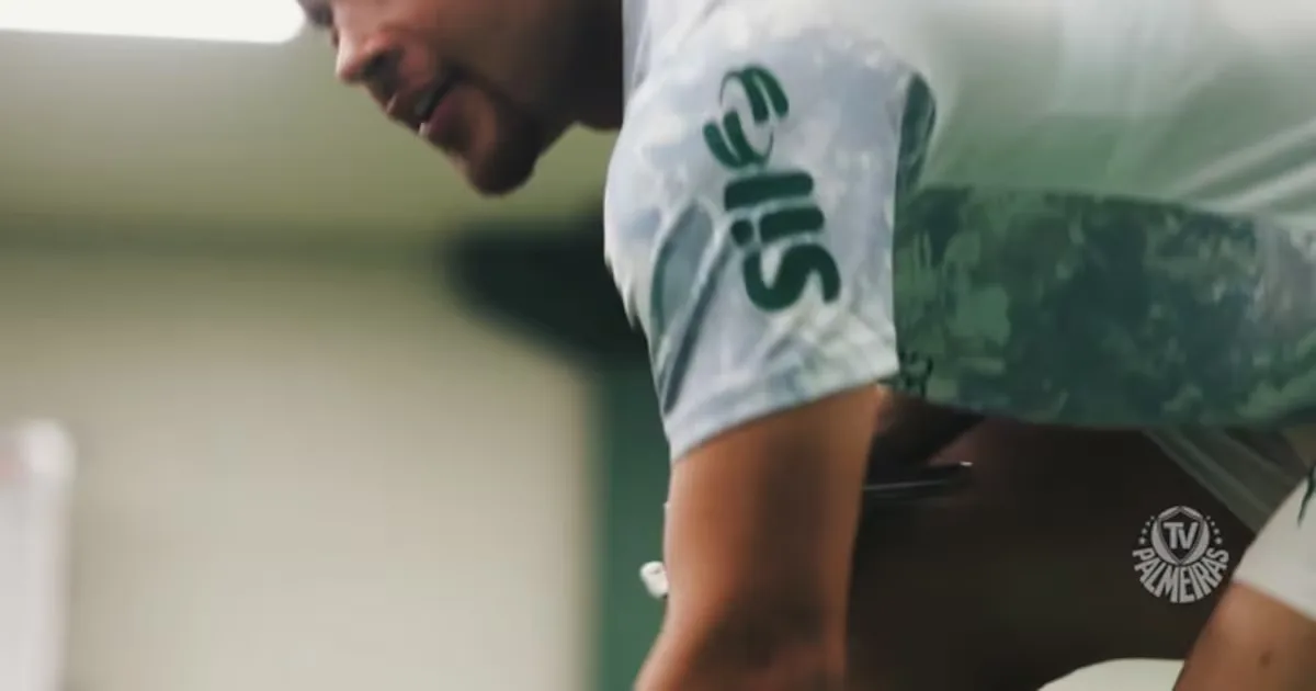 Palmeiras supera São Paulo no clássico e segue na briga pelo Brasileirão