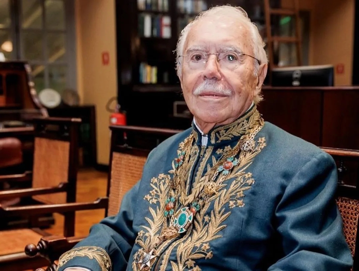 Boletim mantém quadro estável de José Sarney em hospital paulista