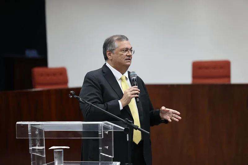 STF deve apurar conexões entre encontro de Mendonça e contratos em São Paulo
