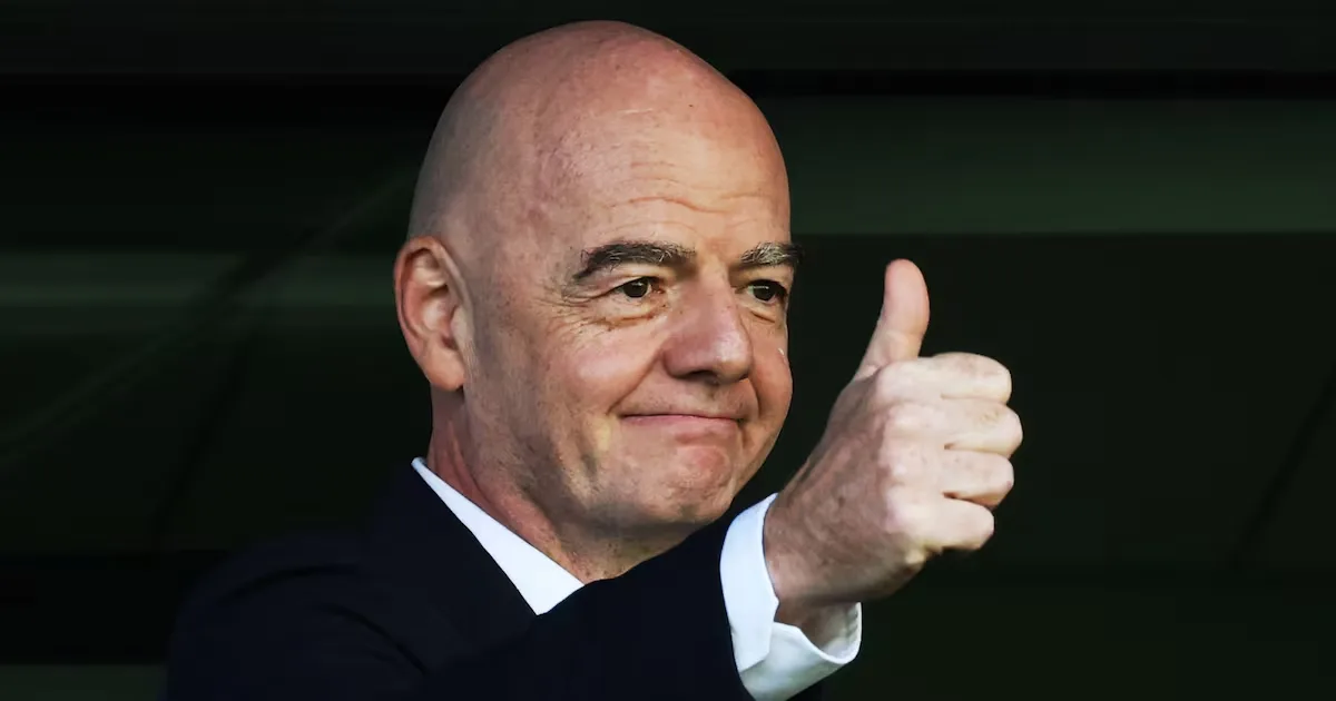 Infantino confirma candidatura à reeleição na Fifa em meio a oposição