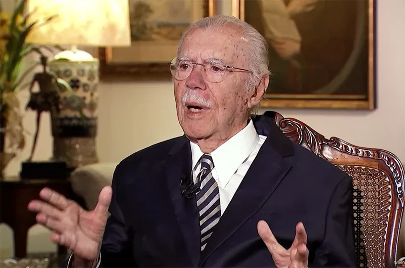 José Sarney é internado em São Luís com pneumonia