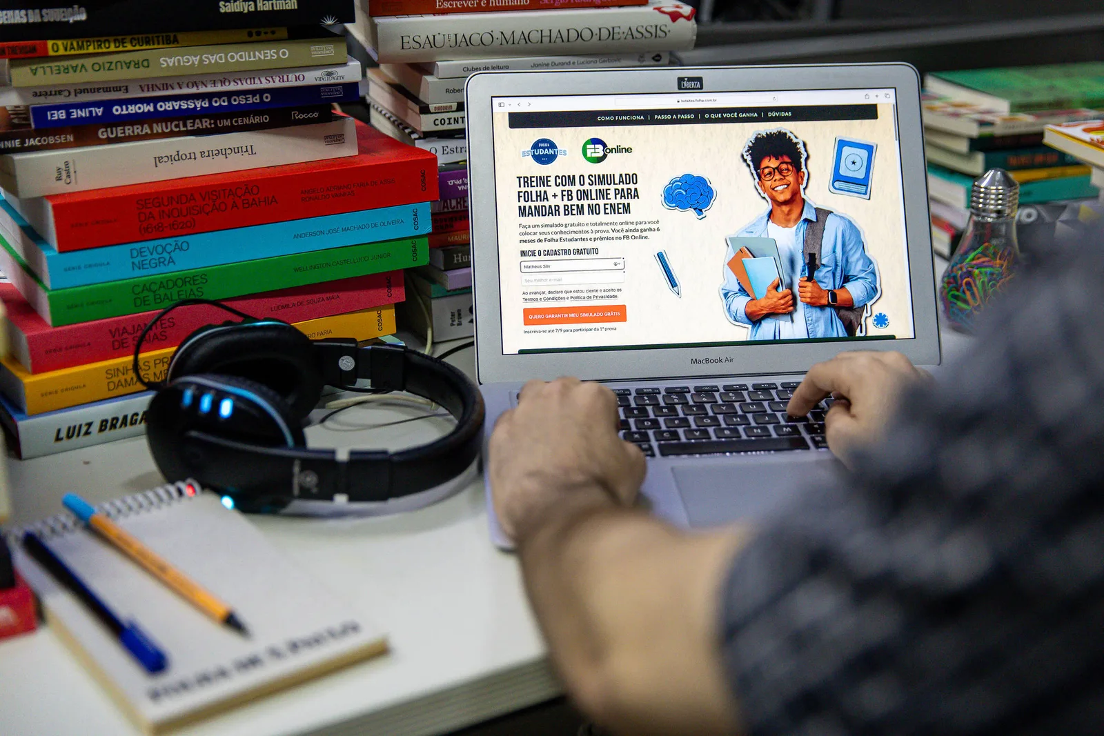 Simulados online oferecem provas de vestibulares e do Enem até outubro