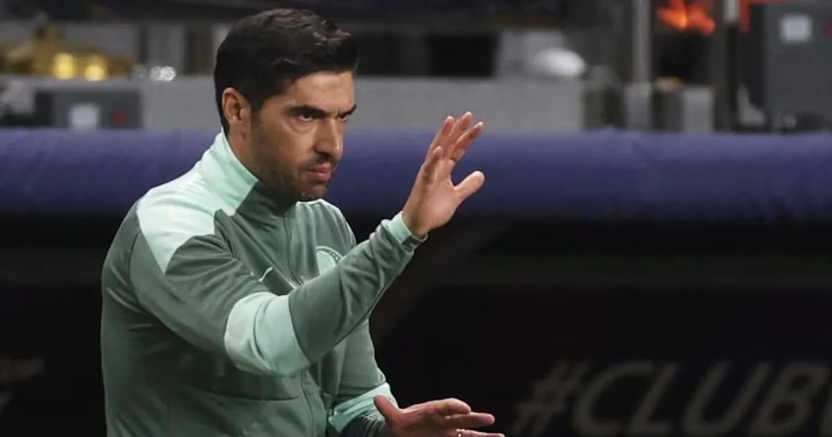 Abel Ferreira pede desculpas e diz que não soube se expressar após críticas no Palmeiras