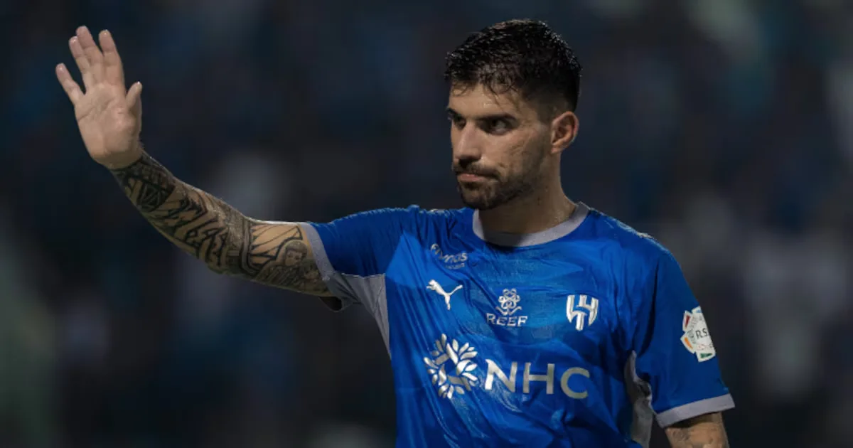 Al-Taawoun jogará dois jogos sem torcida após provocação a Rúben Neves