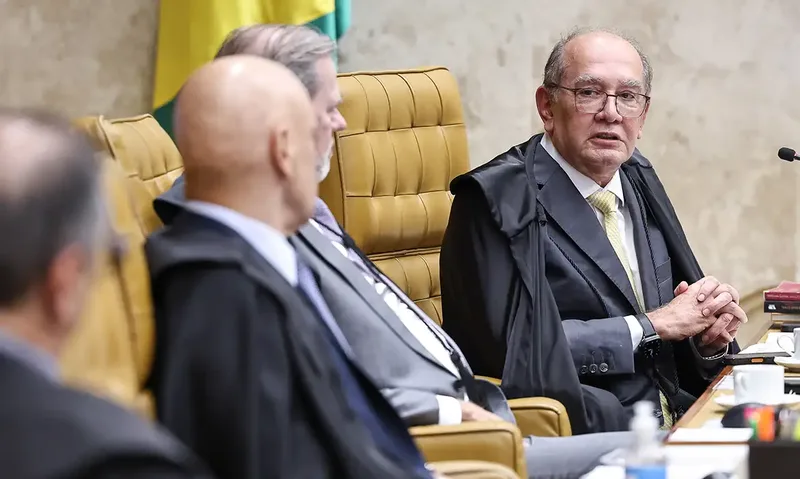 Gilmar pede acesso integral a dados do celular de Daniel Vorcaro