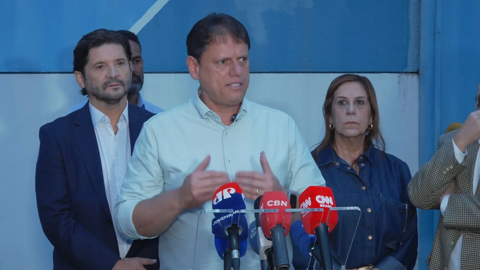 Tarcísio afirma que governo não consultava partidos para nomear cargos
