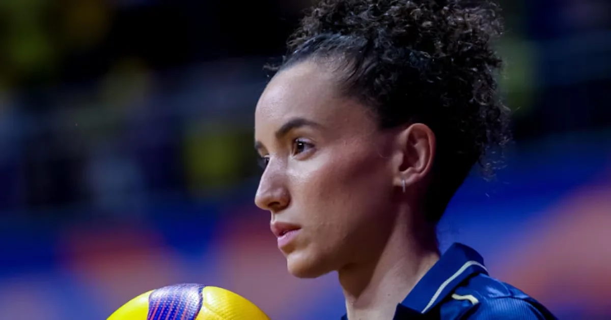 Gabi Guimarães volta à seleção sem dores antes do Sul-Americano