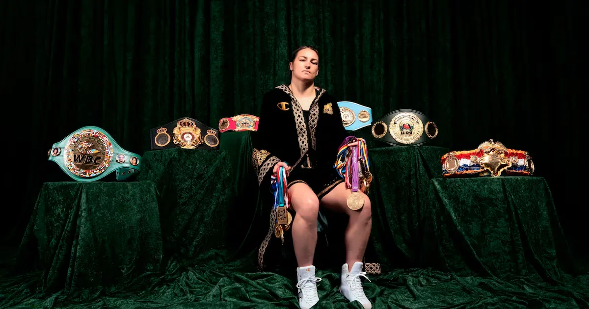Katie Taylor se despede do boxe diante de 83 mil torcedores na Irlanda
