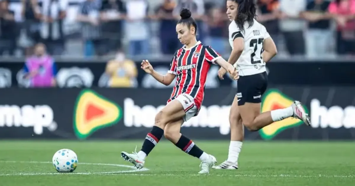 São Paulo vira sobre o Corinthians no primeiro jogo da final feminina