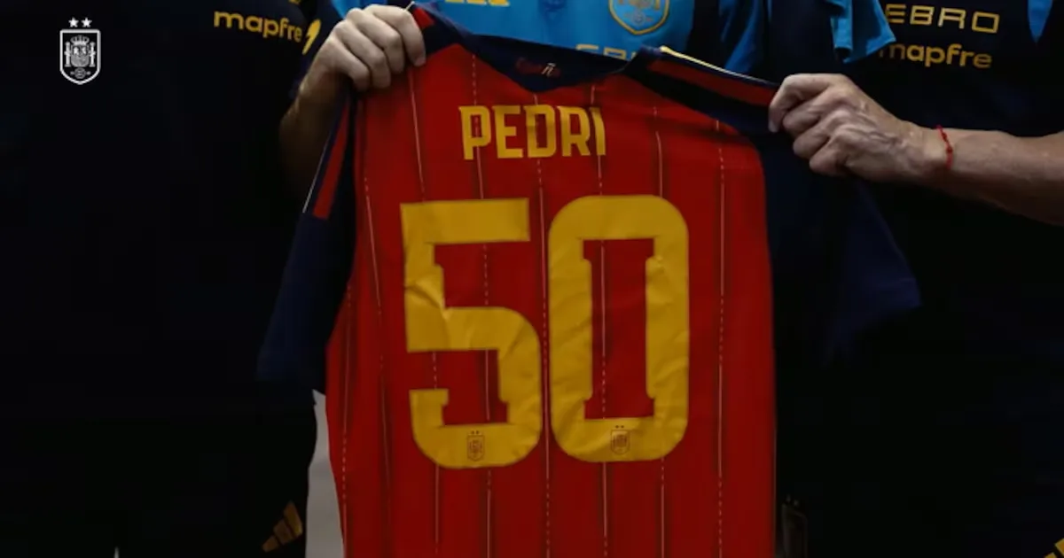 Pedri registra novo marco pela seleção espanhola após duelo com a Inglaterra